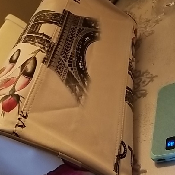 Women's Handbag / Overnight Bag - Picture 11 of 12